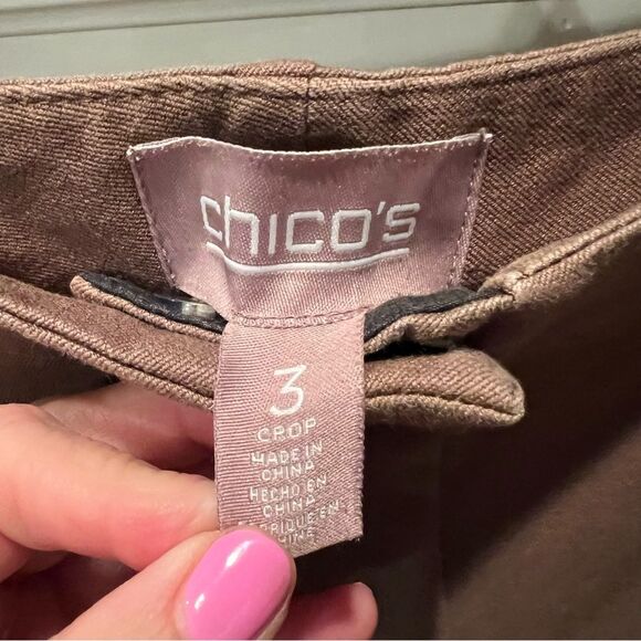 Chico’s crops size 16 - Picture 2 of 3